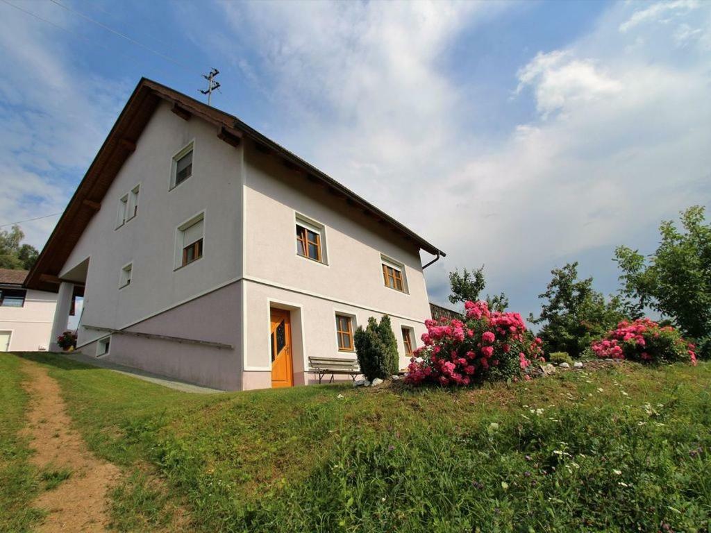 Fewo Ploesch Vlg. Maierhofer Apartamento Lavamünd Exterior foto